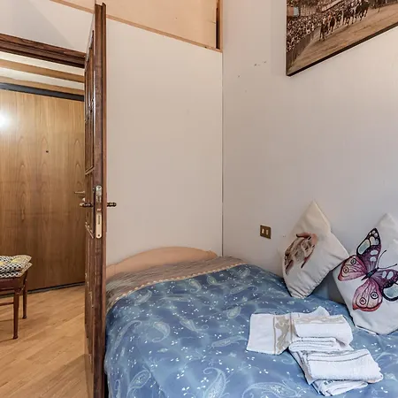 A Due Passi Dal Duomo Di Appartement *