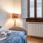 Apartment A Due Passi Dal Duomo Di