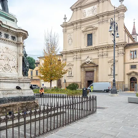 アパート A Due Passi Dal Duomo Di フィレンツェ