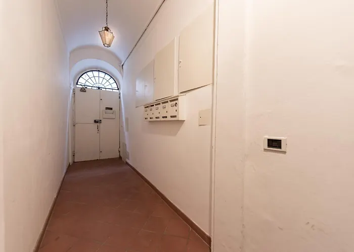 A Due Passi Dal Duomo Di Lägenhet