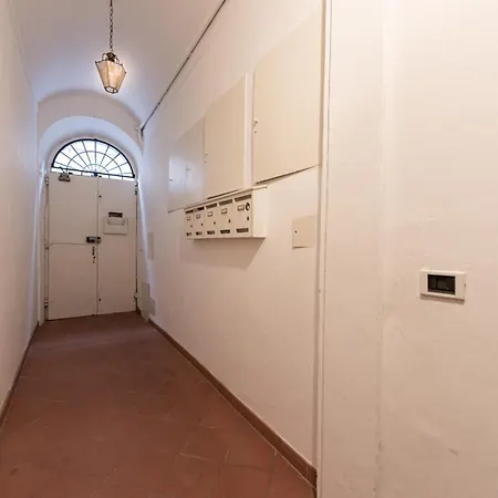 A Due Passi Dal Duomo Di Apartment